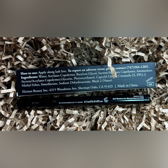 ELEMAN BEAUTY
Liquid Eye Liner - Picture 3 of 7